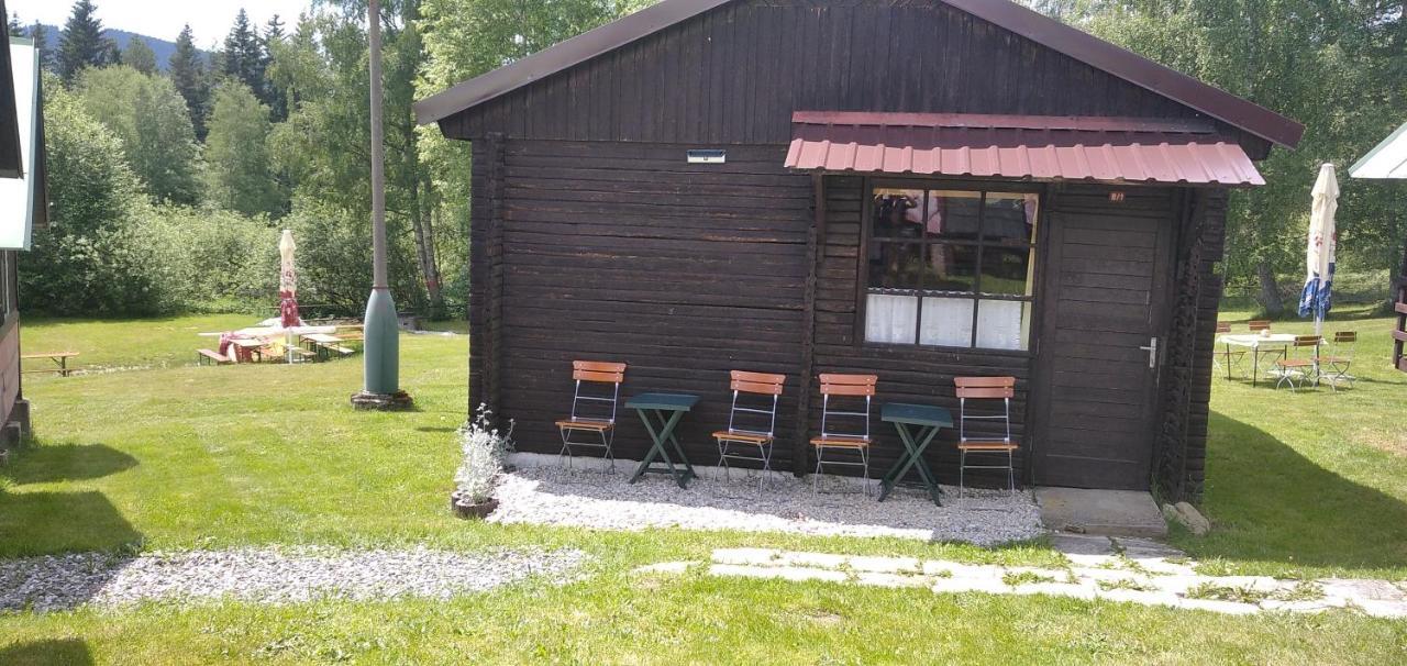 Retro Kemp Pod Boubinem Horní Vltavice Eksteriør billede